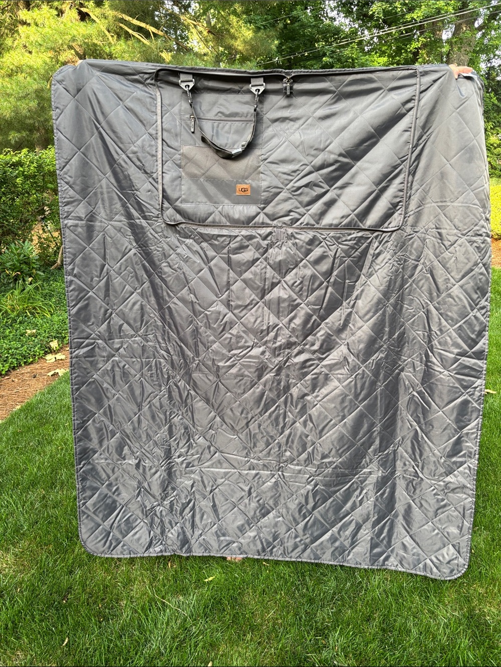 UGG foldable blanket